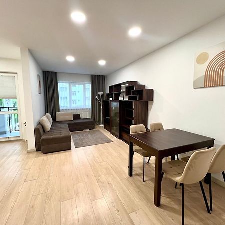 Osapart Comfortable Apartment In A Complex Great Britain Lviv Exterior foto