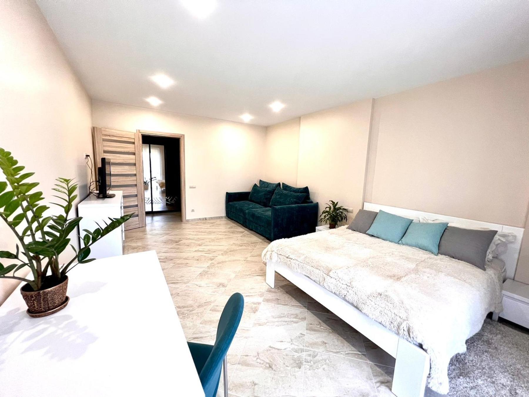 Osapart Comfortable Apartment In A Complex Great Britain Lviv Exterior foto